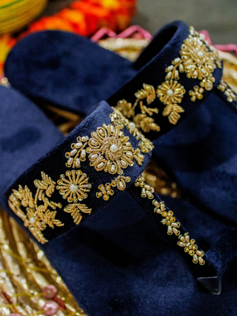 RANI NAVY BLUE KOLHAPURI