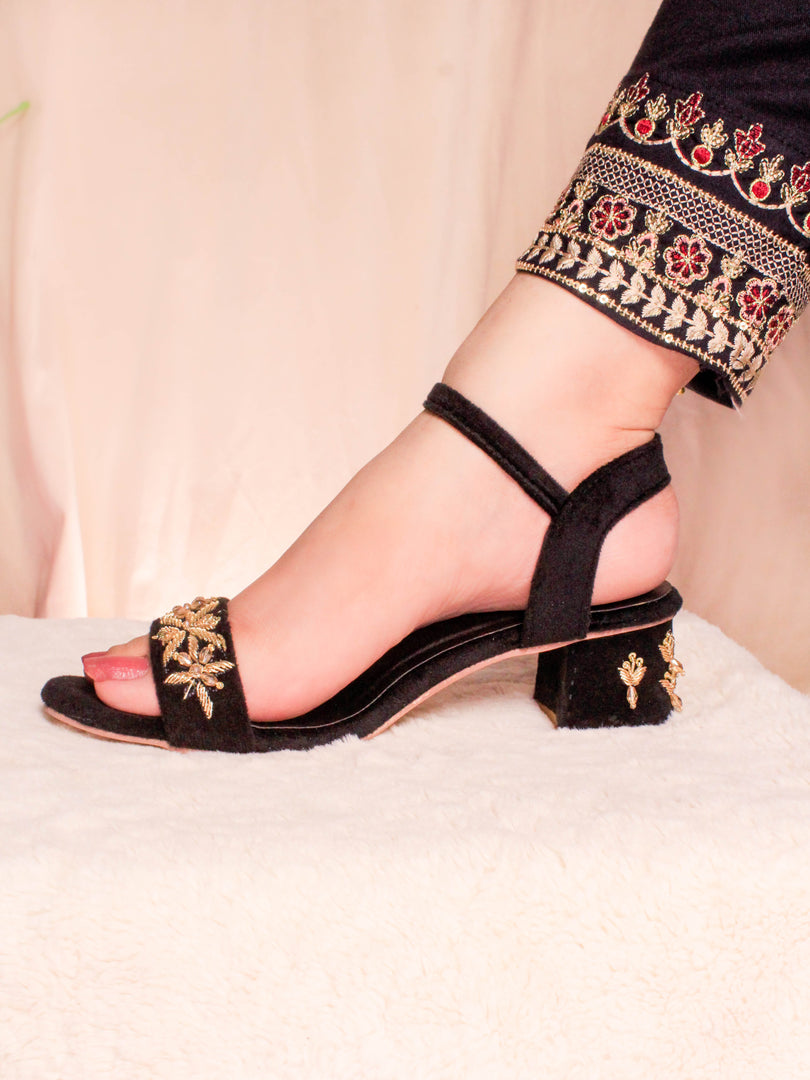 SIYAH HEEL (BLACK N GOLD)